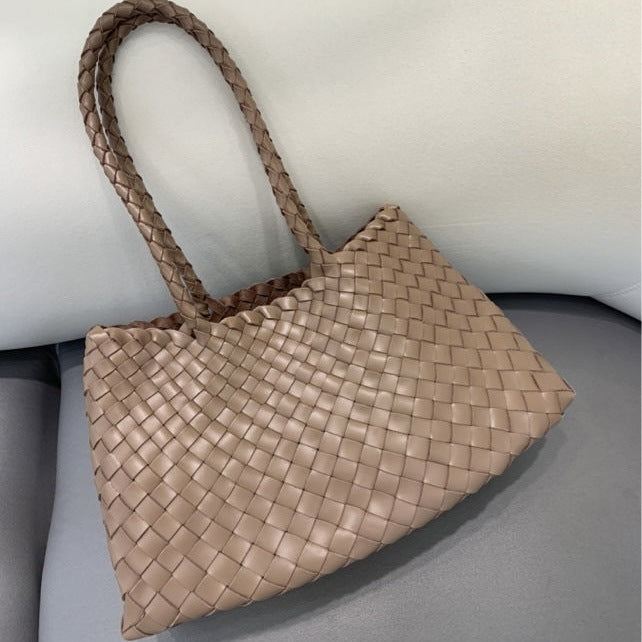 Trendy Retro Large Capacity Handbag Pure Handmade Woven Maternity Bag Commuter Shoulder Tote Bag